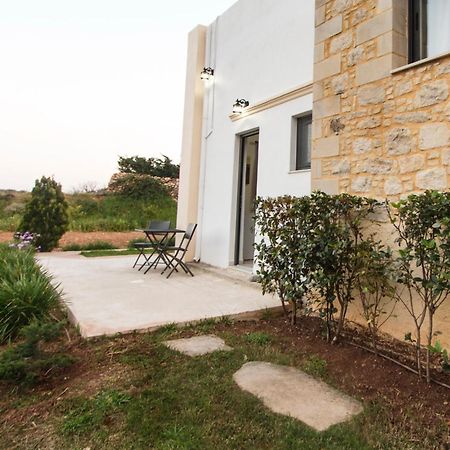 Agarathos Traditional Rooms - Pool - Kaliviani -On The Road To Balos Buitenkant foto