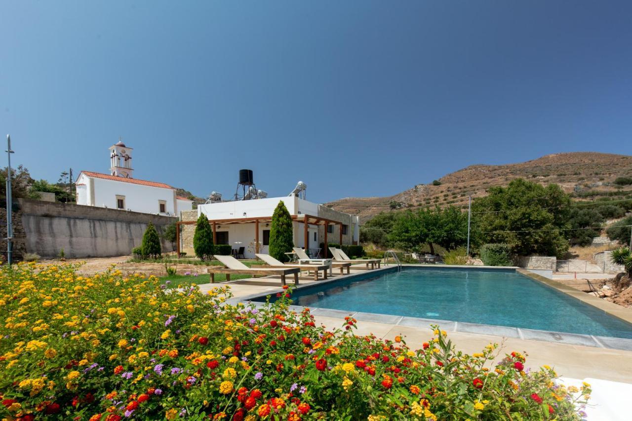 Agarathos Traditional Rooms With Pool Kalivianí Buitenkant foto