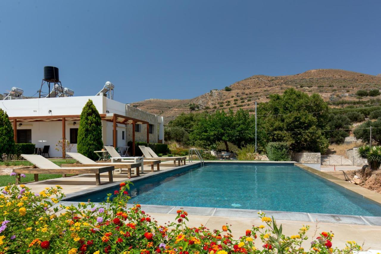 Agarathos Traditional Rooms - Pool - Kaliviani -On The Road To Balos Buitenkant foto