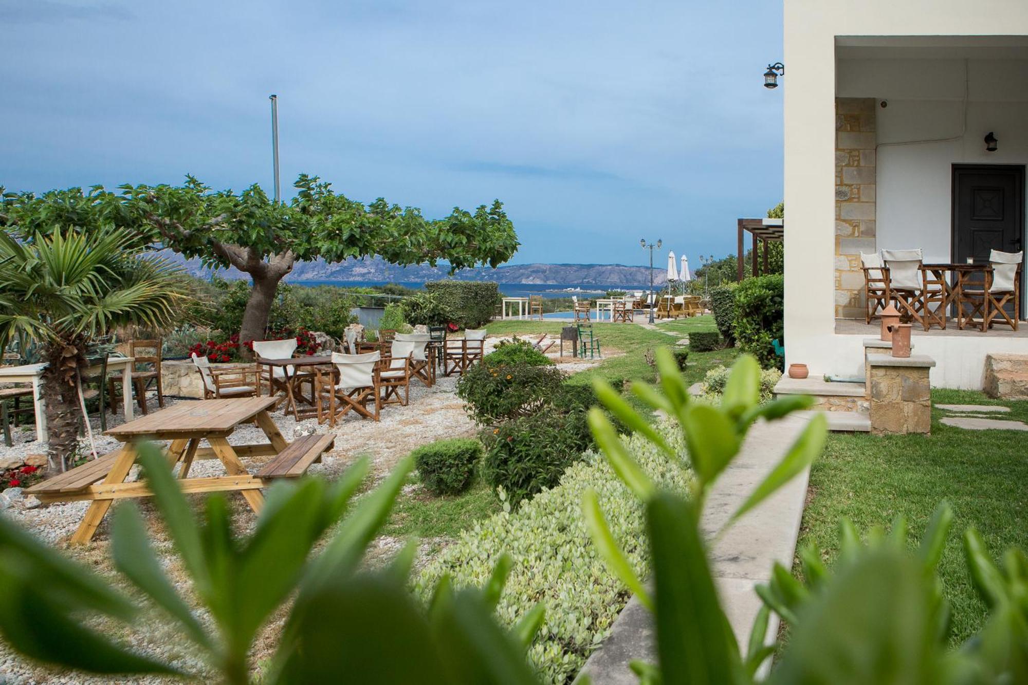 Agarathos Traditional Rooms - Pool - Kaliviani -On The Road To Balos Buitenkant foto