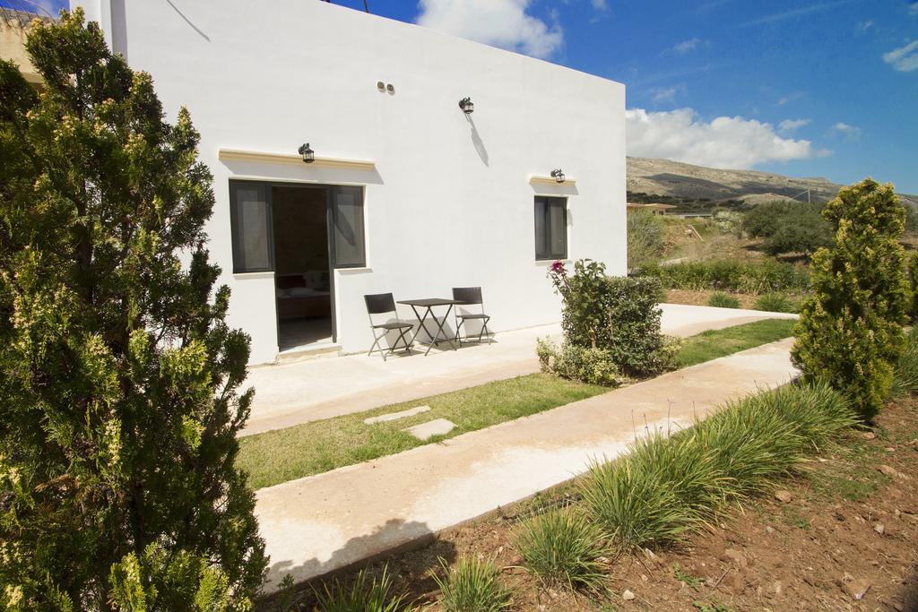 Agarathos Traditional Rooms - Pool - Kaliviani -On The Road To Balos Buitenkant foto