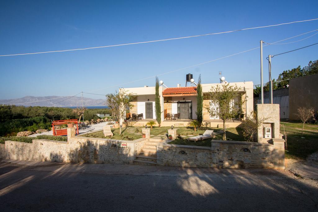 Agarathos Traditional Rooms - Pool - Kaliviani -On The Road To Balos Buitenkant foto